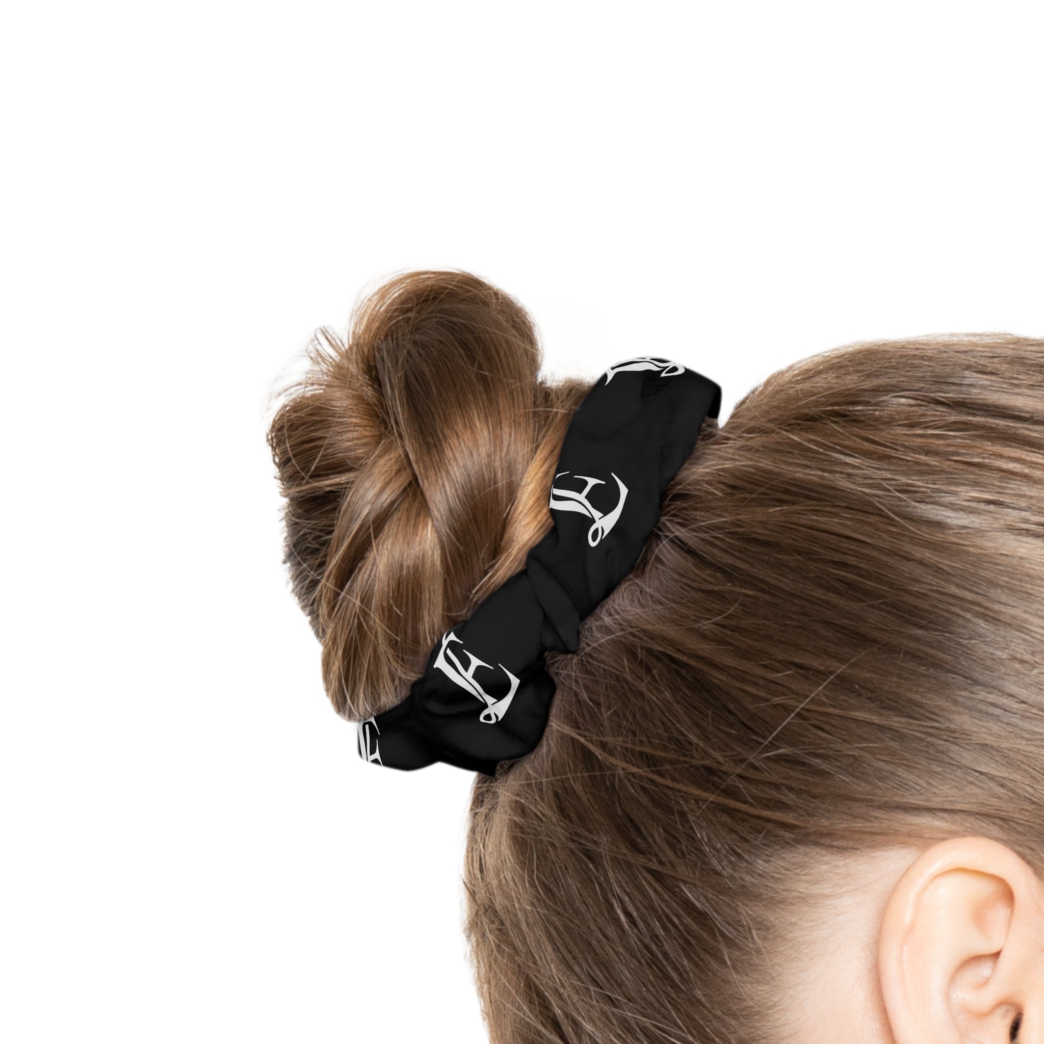 Éternelle Black Scrunchie